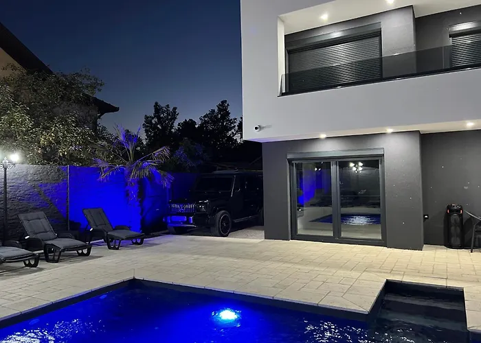 Suncani Raj 别墅 *