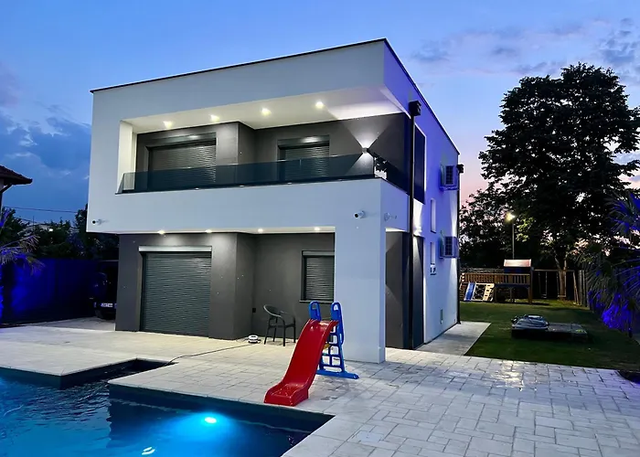 Suncani Raj 别墅 *